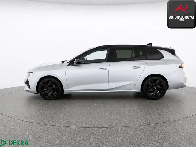 Opel Astra view 2