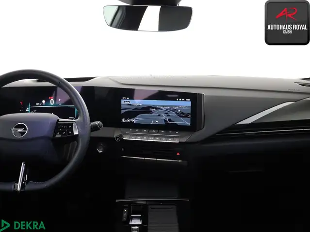 Opel Astra view 9