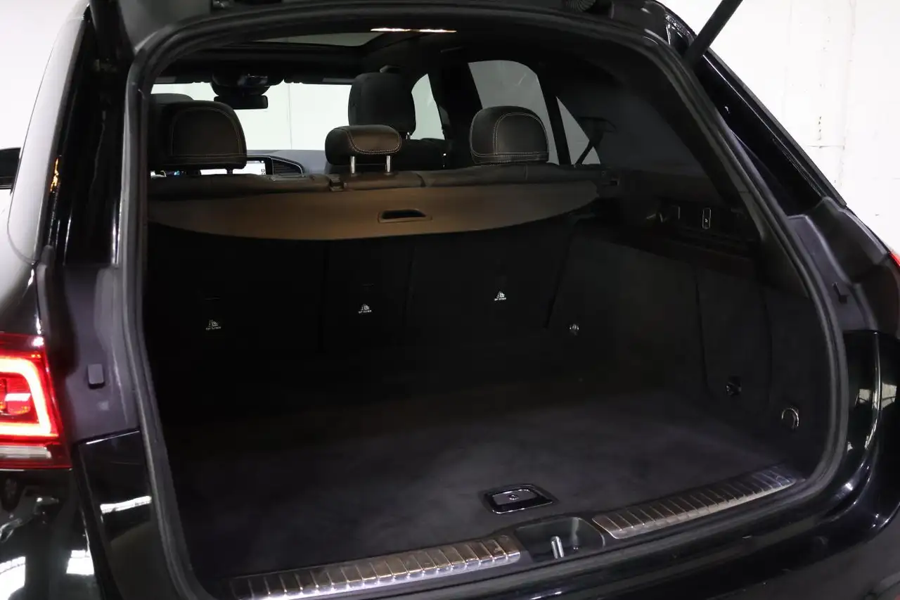Mercedes-Benz GLE снимка Mercedes-Benz GLE