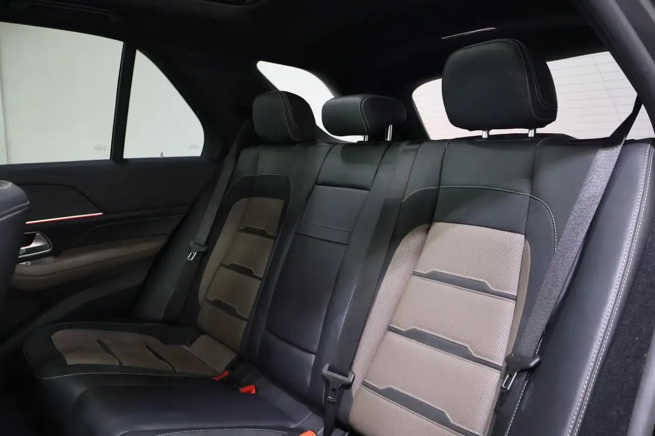 Mercedes-Benz GLE снимка Mercedes-Benz GLE