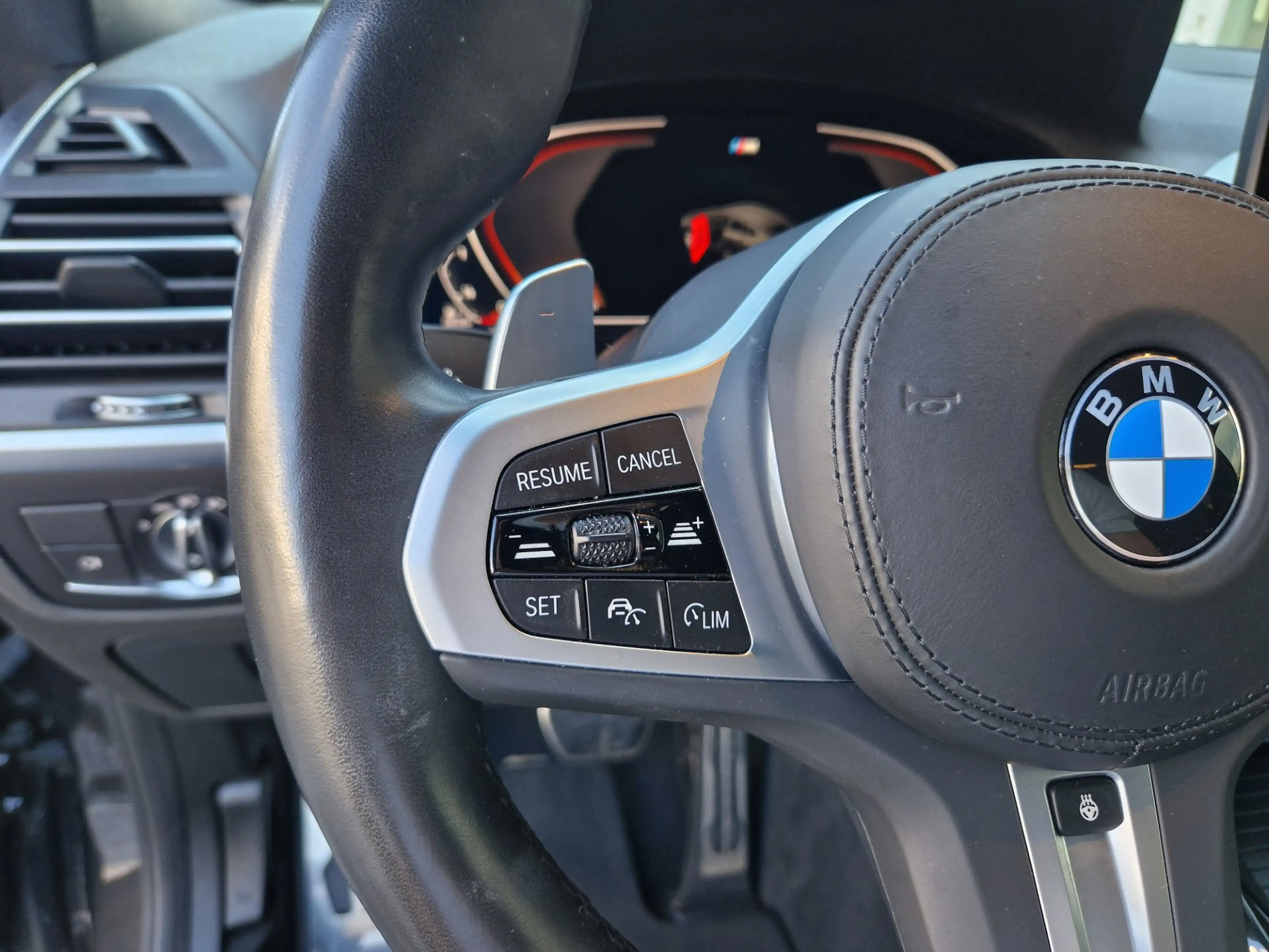 BMW X4 xDrive 20d — photo 8
