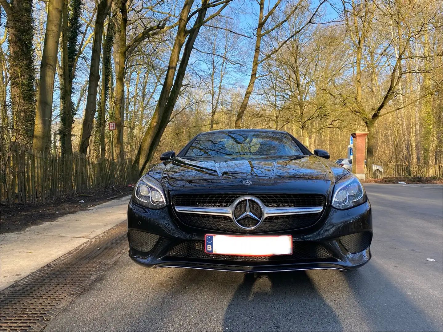 Mercedes-Benz SLC 180 1.6L 4cyl. inj. directe turbo  9G-Tronic Schwarz - 1