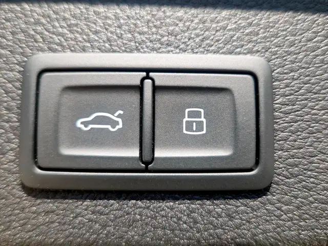 Audi Q2 view 15