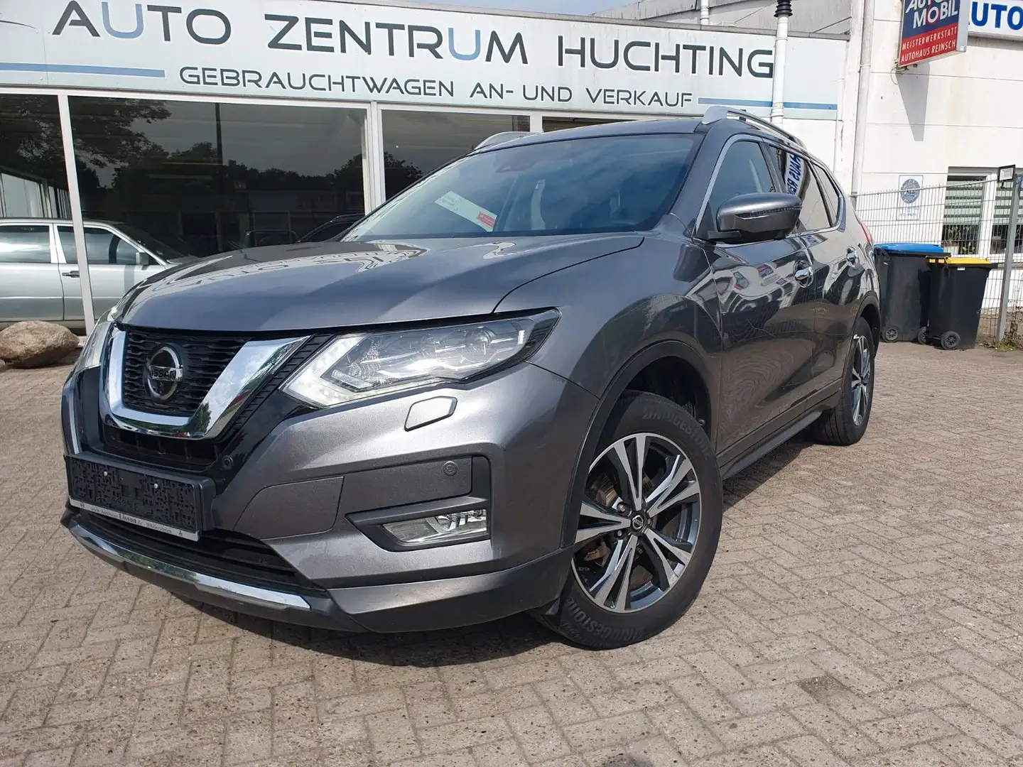 Nissan X-Trail N-Connecta Grau - 1