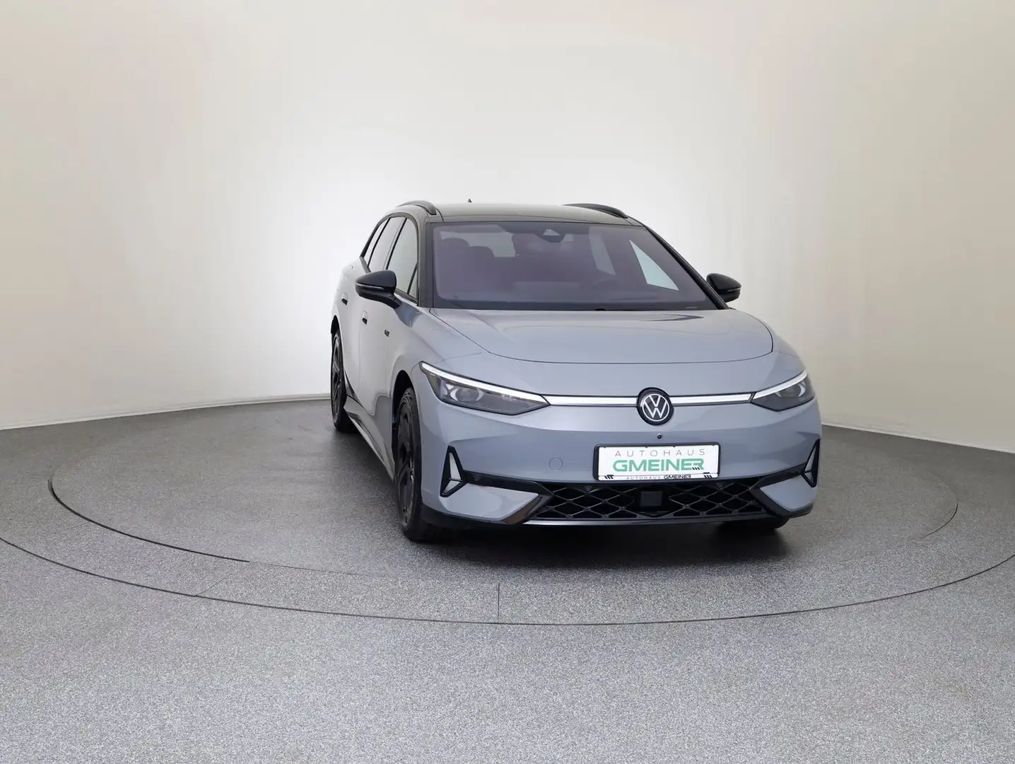 Volkswagen ID.7 Tourer GTX 4MOTION 250 kW Business Grau - 2