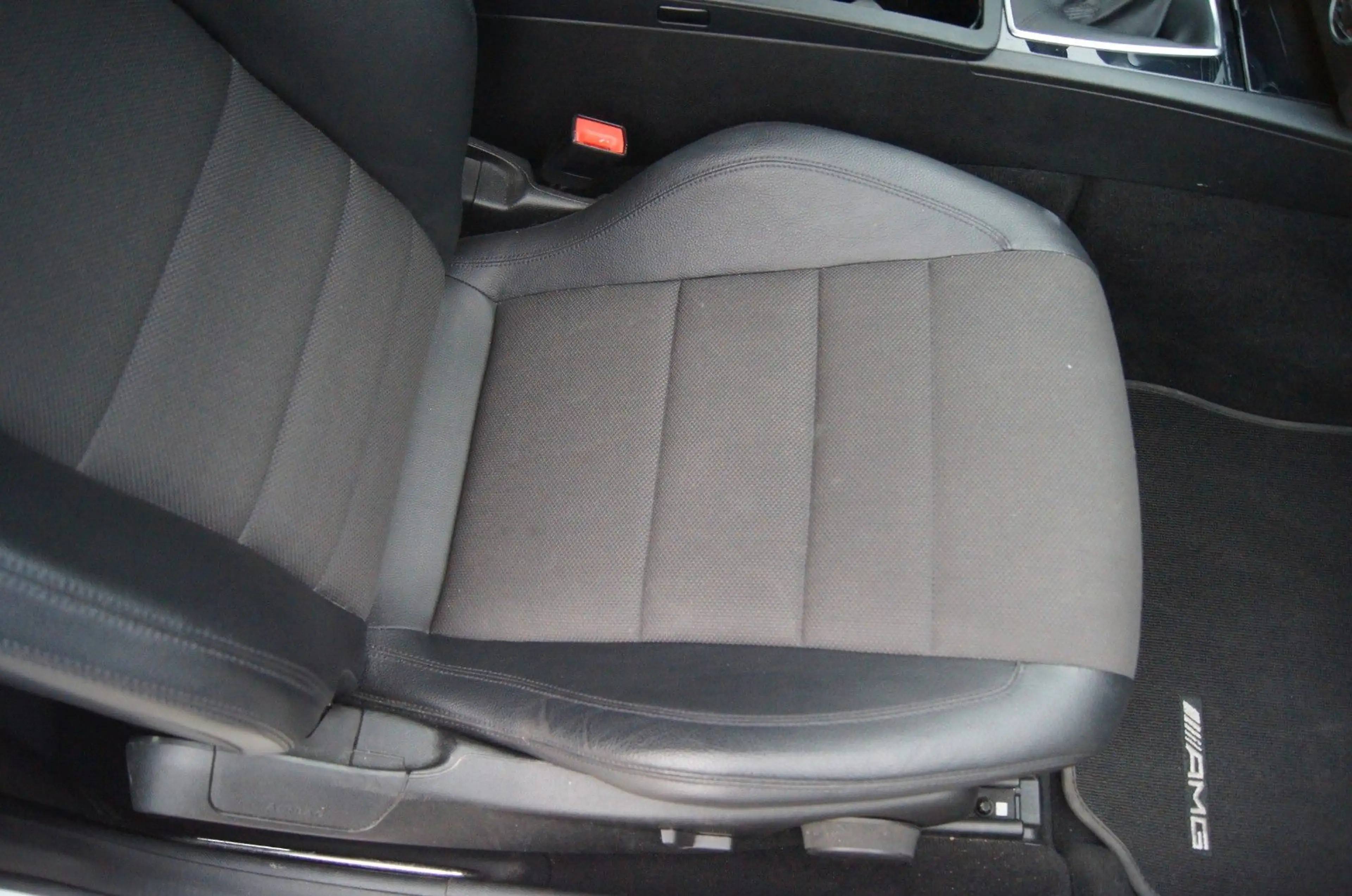 Mercedes-Benz C 180 Coupe CGI BlueEfficiency,viele Neuteile — photo 6