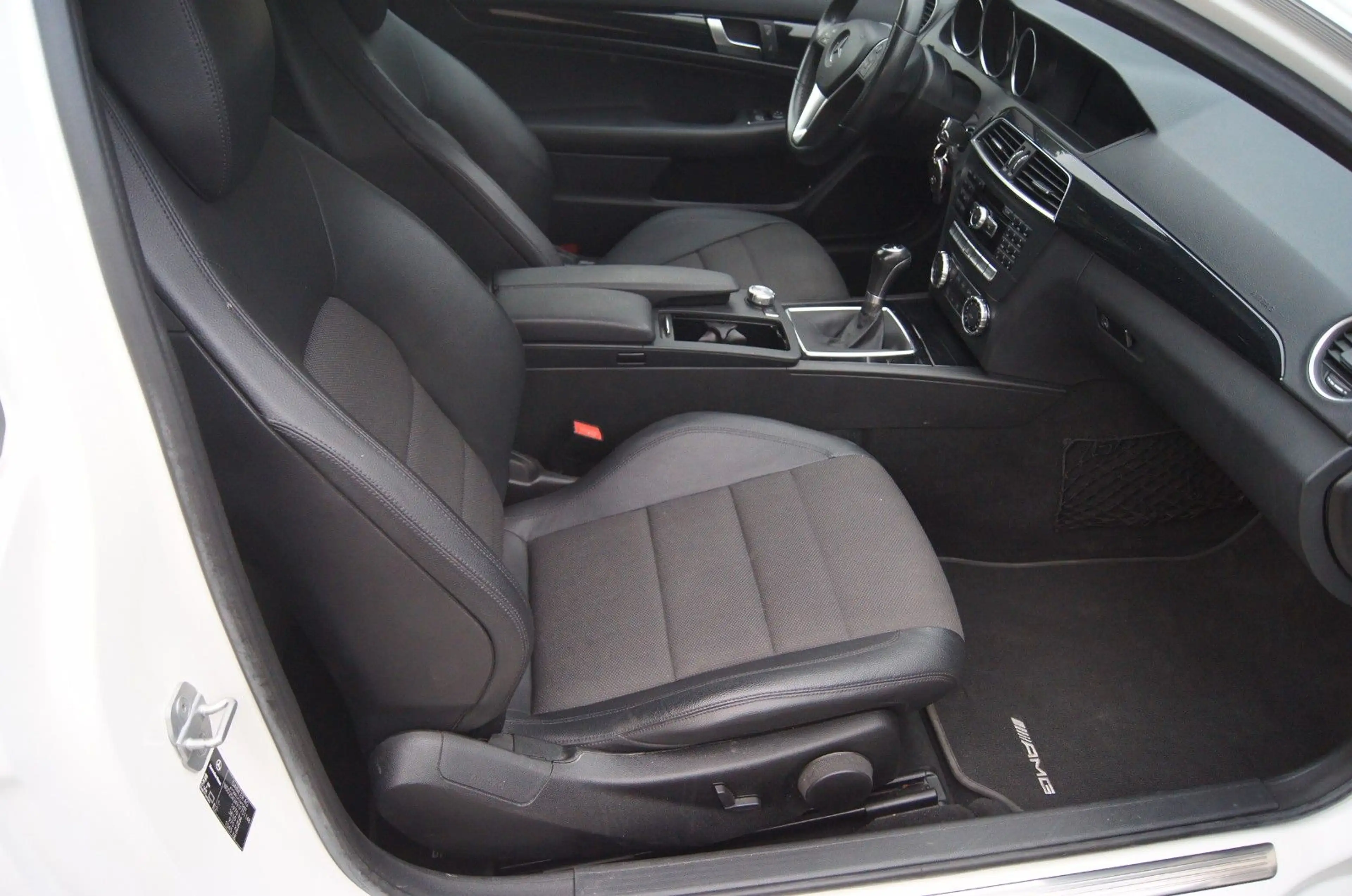 Mercedes-Benz C 180 Coupe CGI BlueEfficiency,viele Neuteile — photo 5