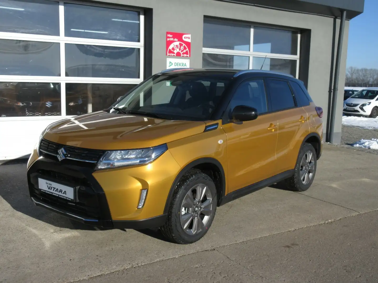 Suzuki Vitara 1.4 Mild-Hybrid Comfort 4x2 Gold - 1