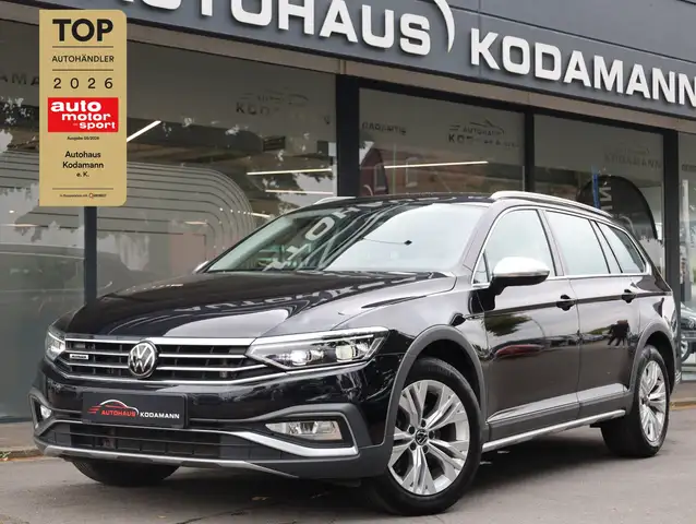 2022 Volkswagen Passat Alltrack in Black for sale
