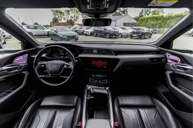 Audi E-Tron view 6