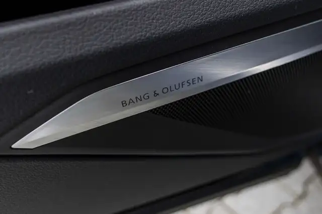 Audi E-Tron view 28