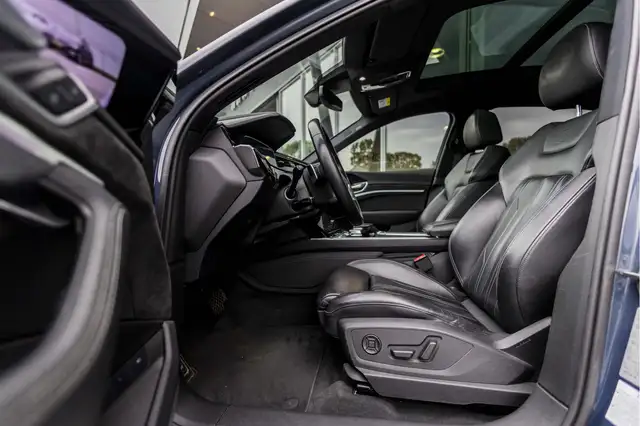 Audi E-Tron view 9