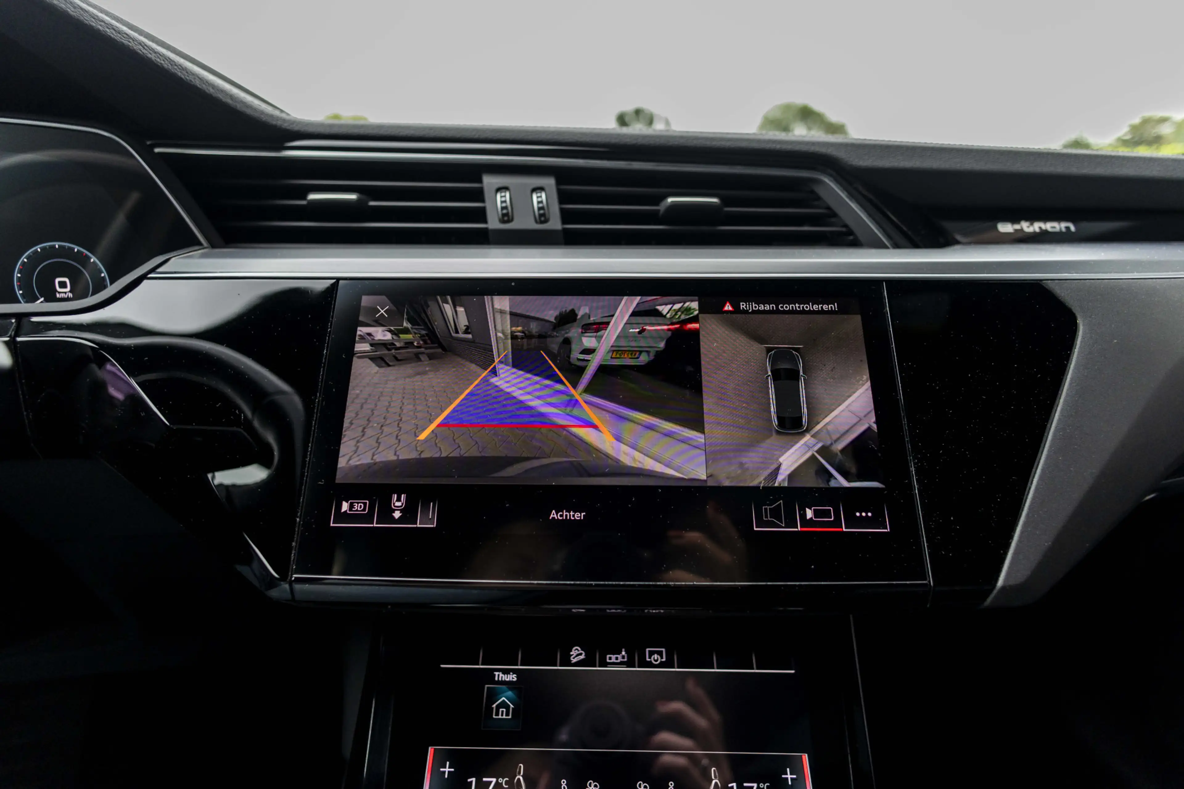Audi e-tron Sportback 55 quattro S edition 95 kWh | B&O | Pano — photo 41