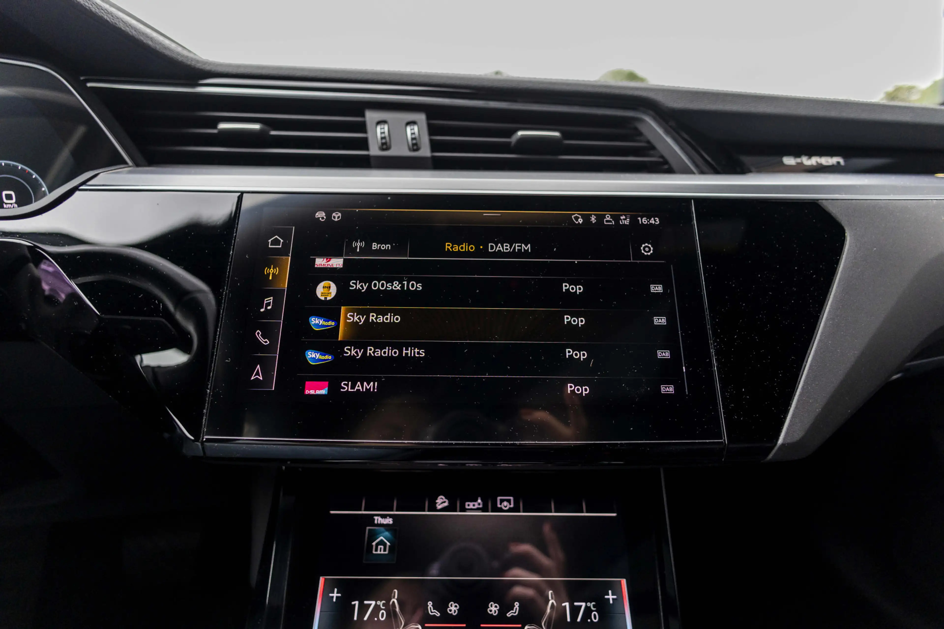 Audi e-tron Sportback 55 quattro S edition 95 kWh | B&O | Pano — photo 43