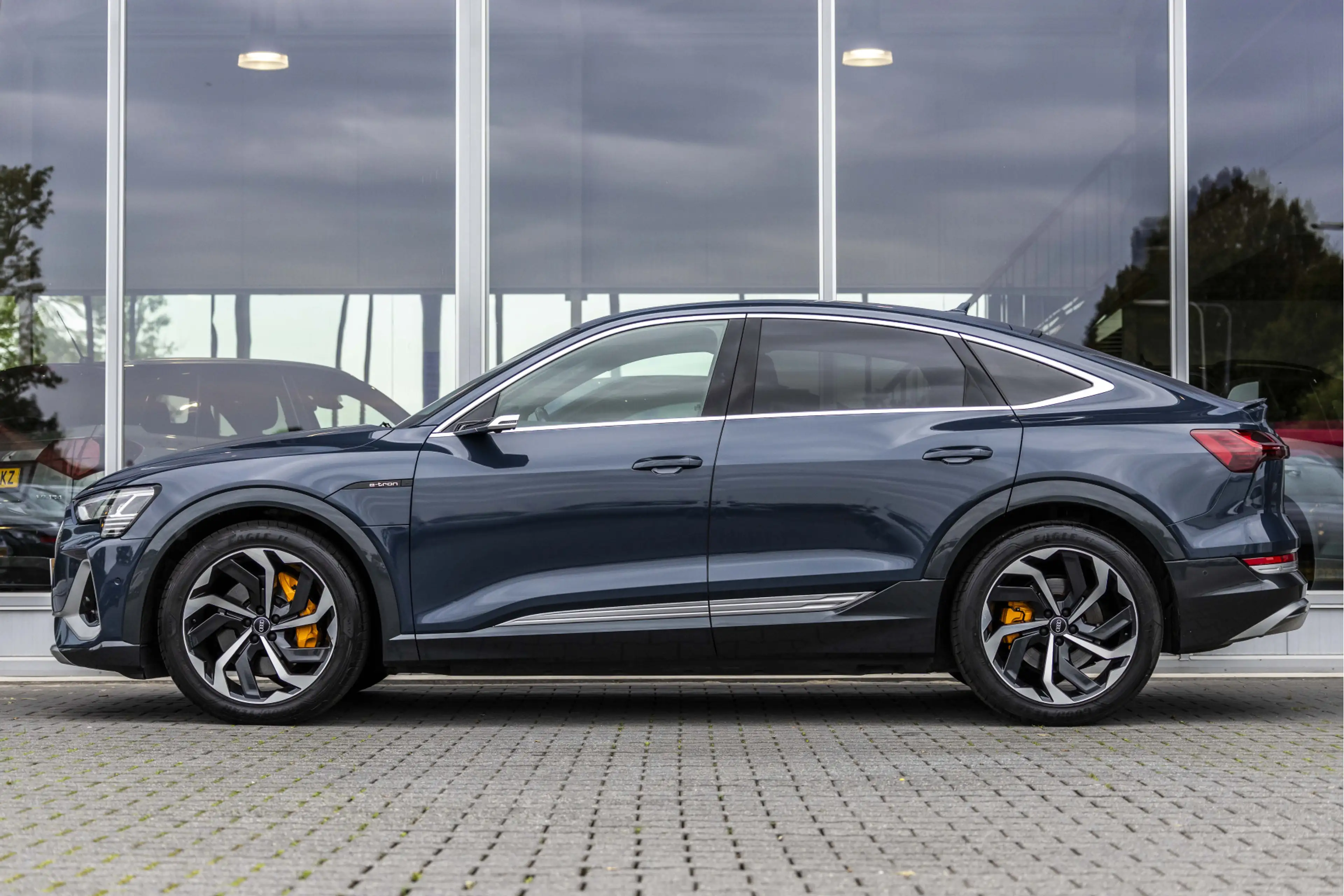 Audi e-tron Sportback 55 quattro S edition 95 kWh | B&O | Pano — photo 5