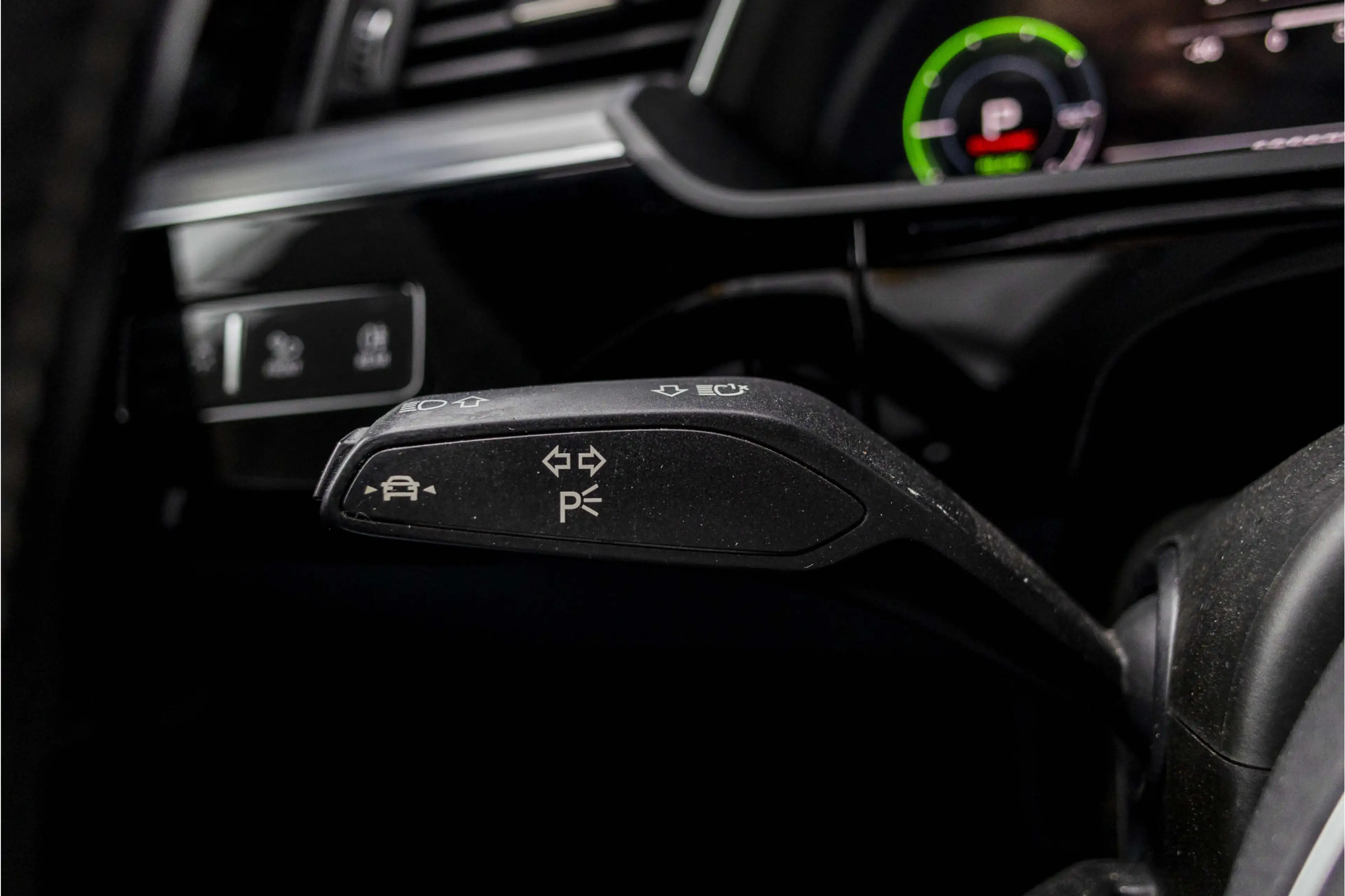 Audi e-tron Sportback 55 quattro S edition 95 kWh | B&O | Pano — photo 37