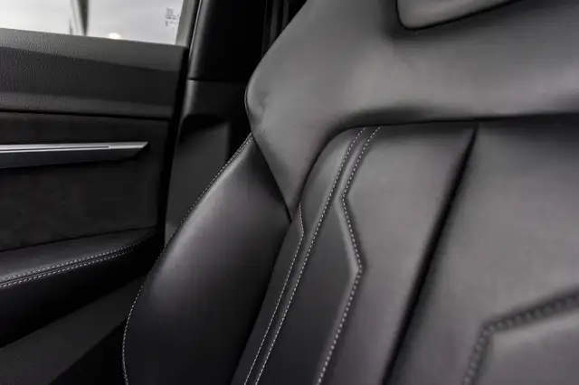 Audi E-Tron view 11