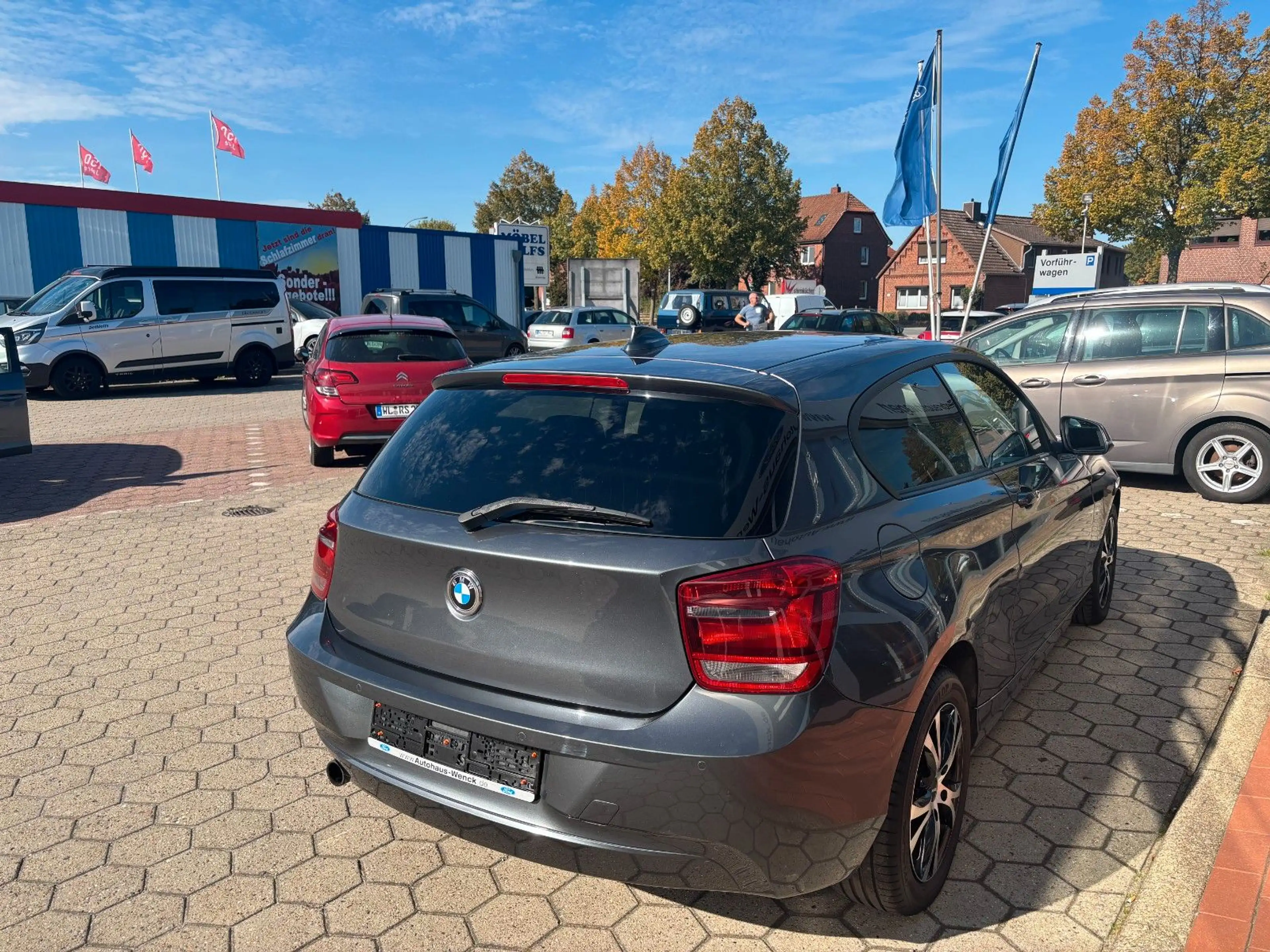 BMW 114 i*2.HAND*KLIMA*el.SD*NAVI*Tempomat*HU NEU — photo 5