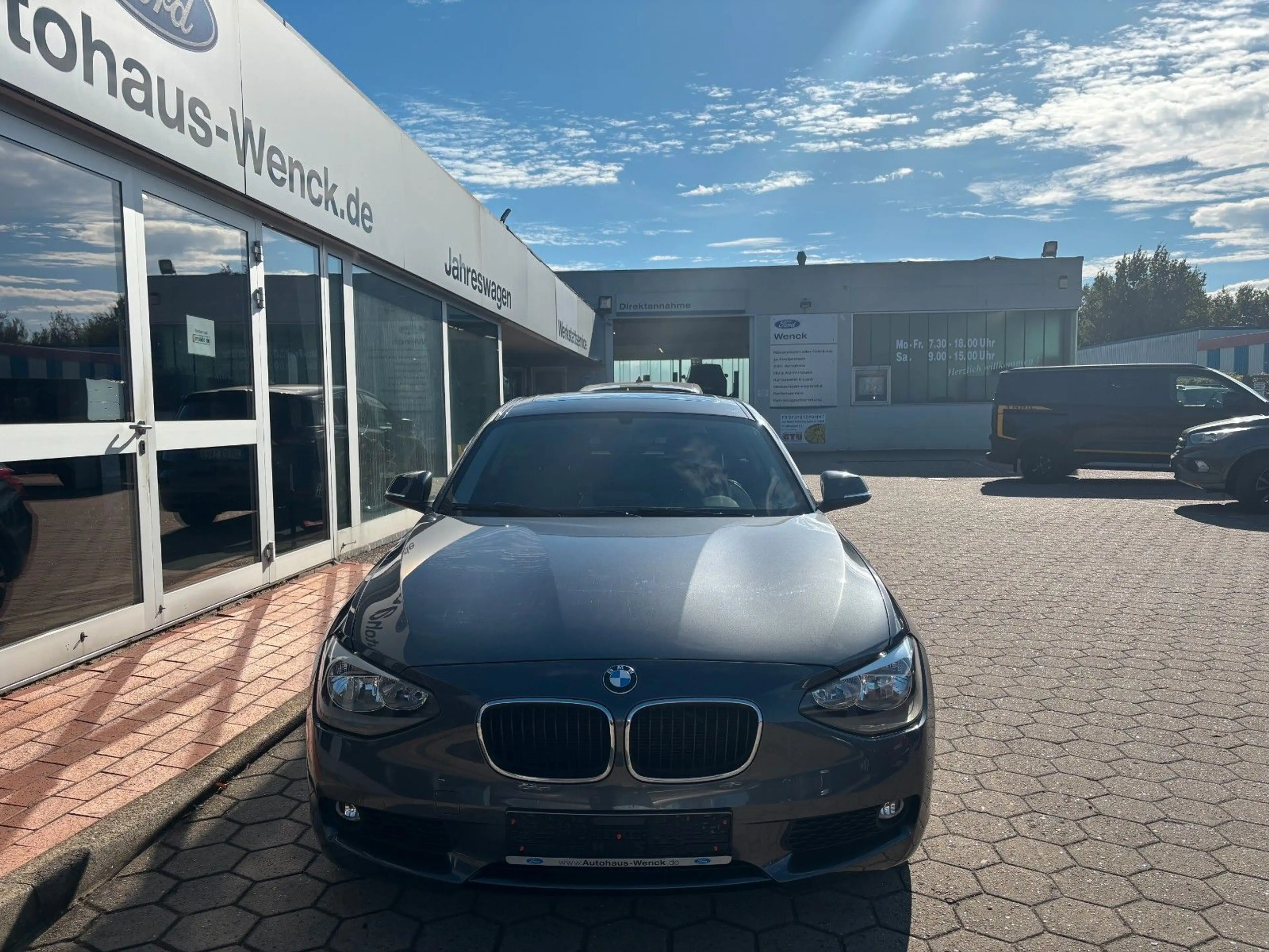 BMW 114 i*2.HAND*KLIMA*el.SD*NAVI*Tempomat*HU NEU — photo 3