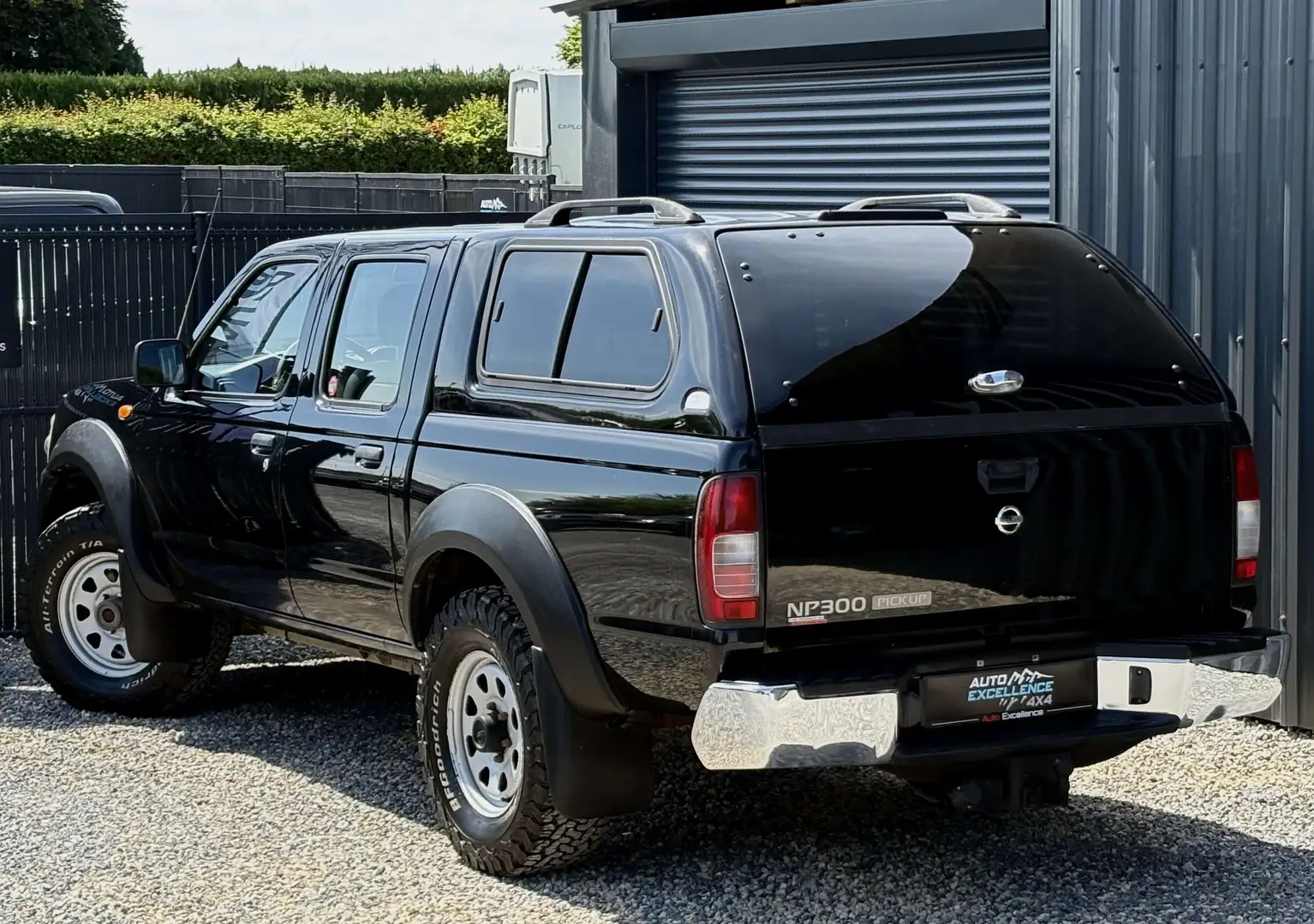 Nissan NP300 2.5 D 4x4/ Cuir/ Airco/ Neuve Gri - 2