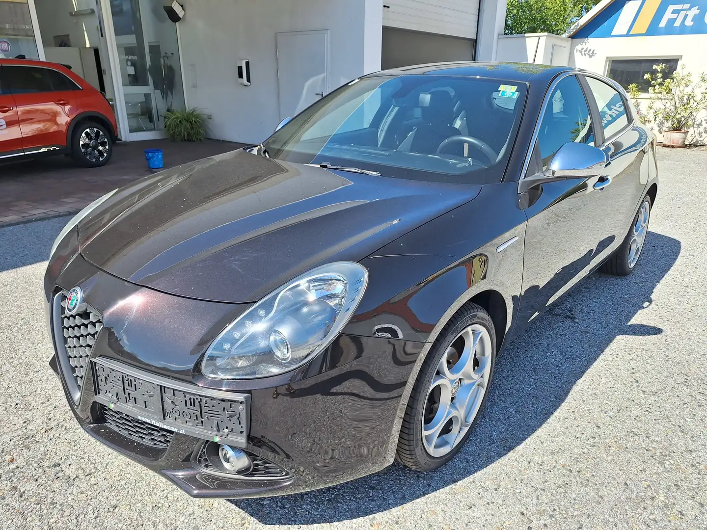 Alfa Romeo Giulietta 1,4 TB 120 Distinctive Schwarz - 1