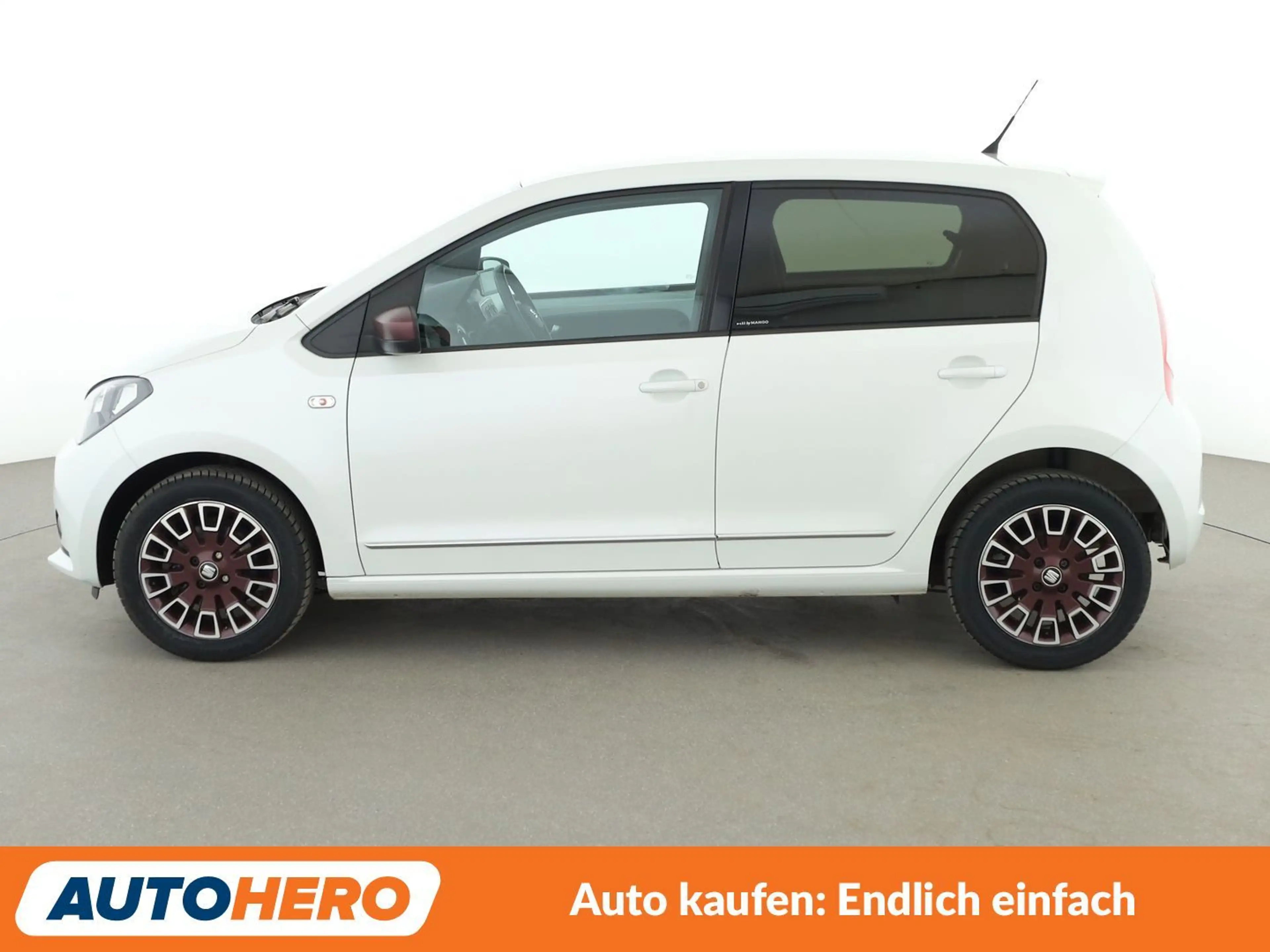SEAT Mii 1.0 Chic*NAVI*TEMPO*PDC* — photo 3