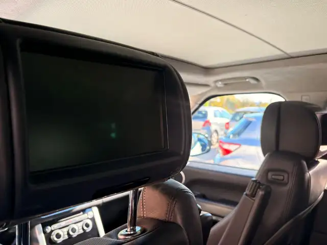 Land Rover Range Rover view 8