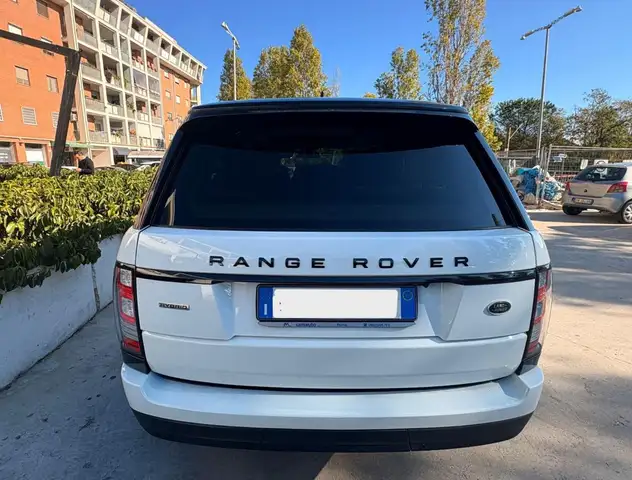 Land Rover Range Rover view 10