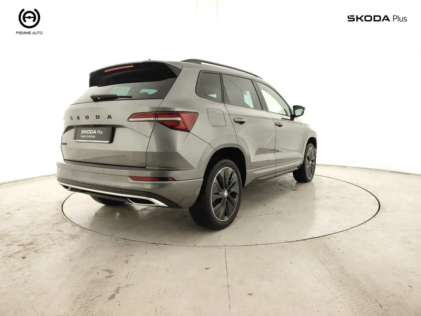 Skoda Karoq Sportline 2.0 TDI 85 kW (115 CV) 7 marce - DSG Gris - 2