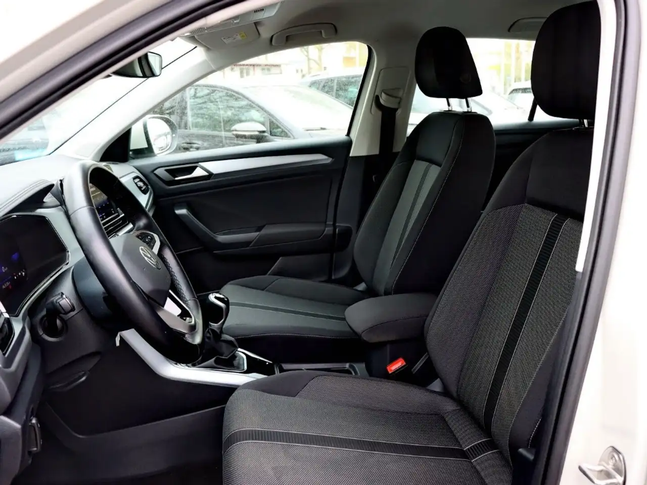 Volkswagen T-Roc Life 1.0 TSI OPF KLIMA/LED/GJR/PDC/SITZHZ. 12