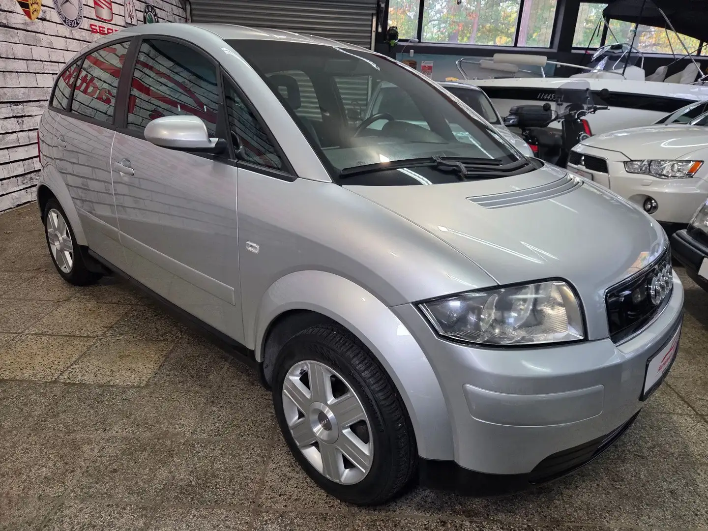 Audi A2 1.4 16V *Tüv & Service NEU* Silber - 2