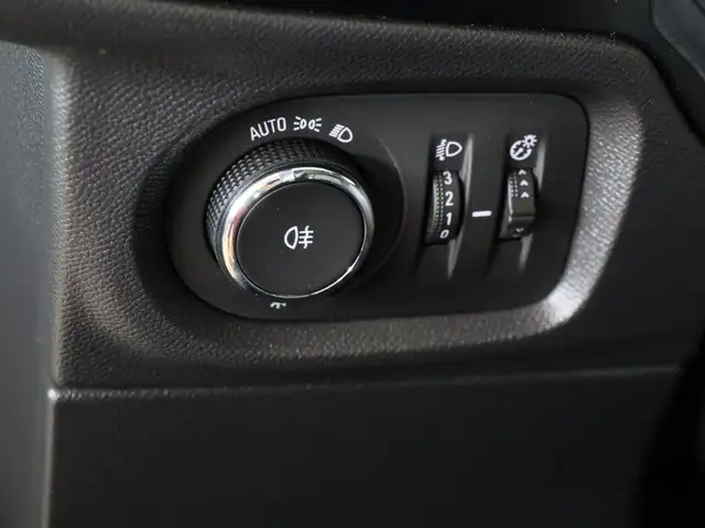 Opel Corsa view 13