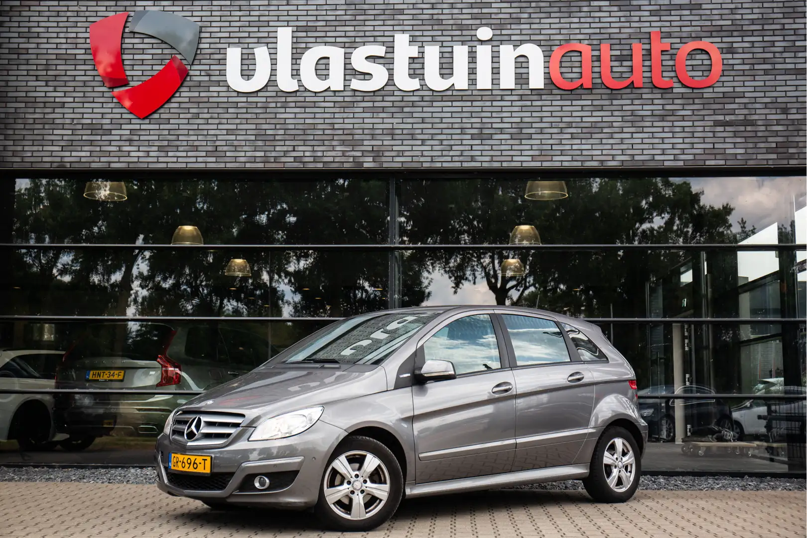 Mercedes-Benz B 160 BlueEFFICIENCY Business Class Gris - 1