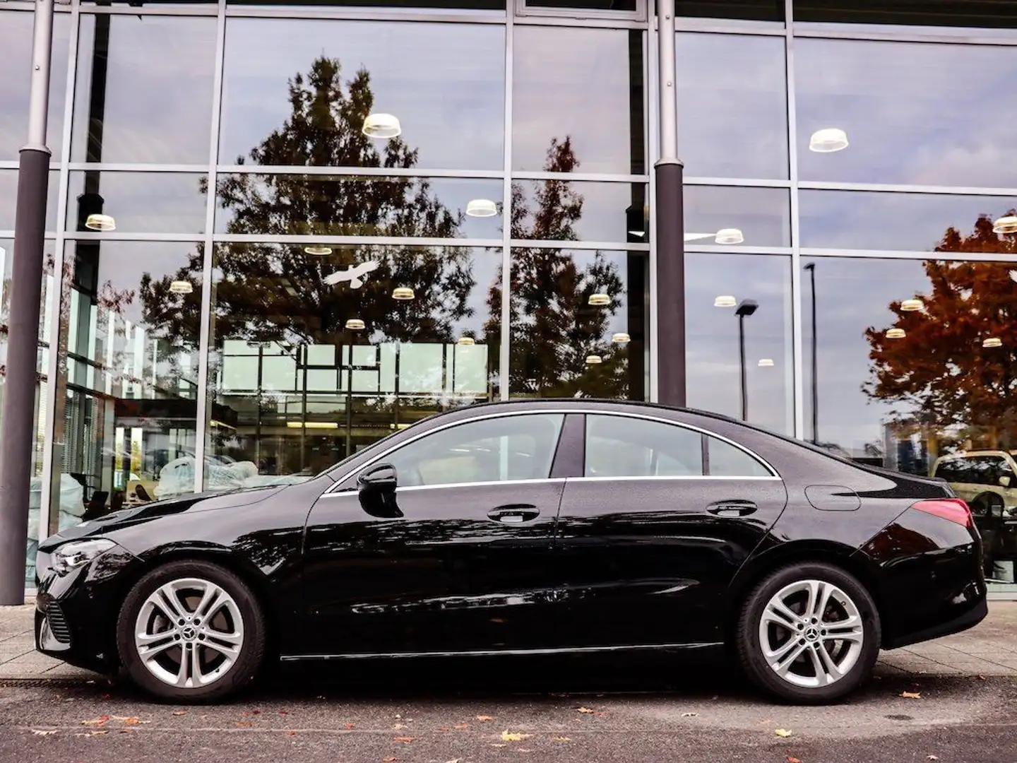 Mercedes-Benz CLA 180 Coupé Advanced/Spiegelpaket/Kamera Schwarz - 2