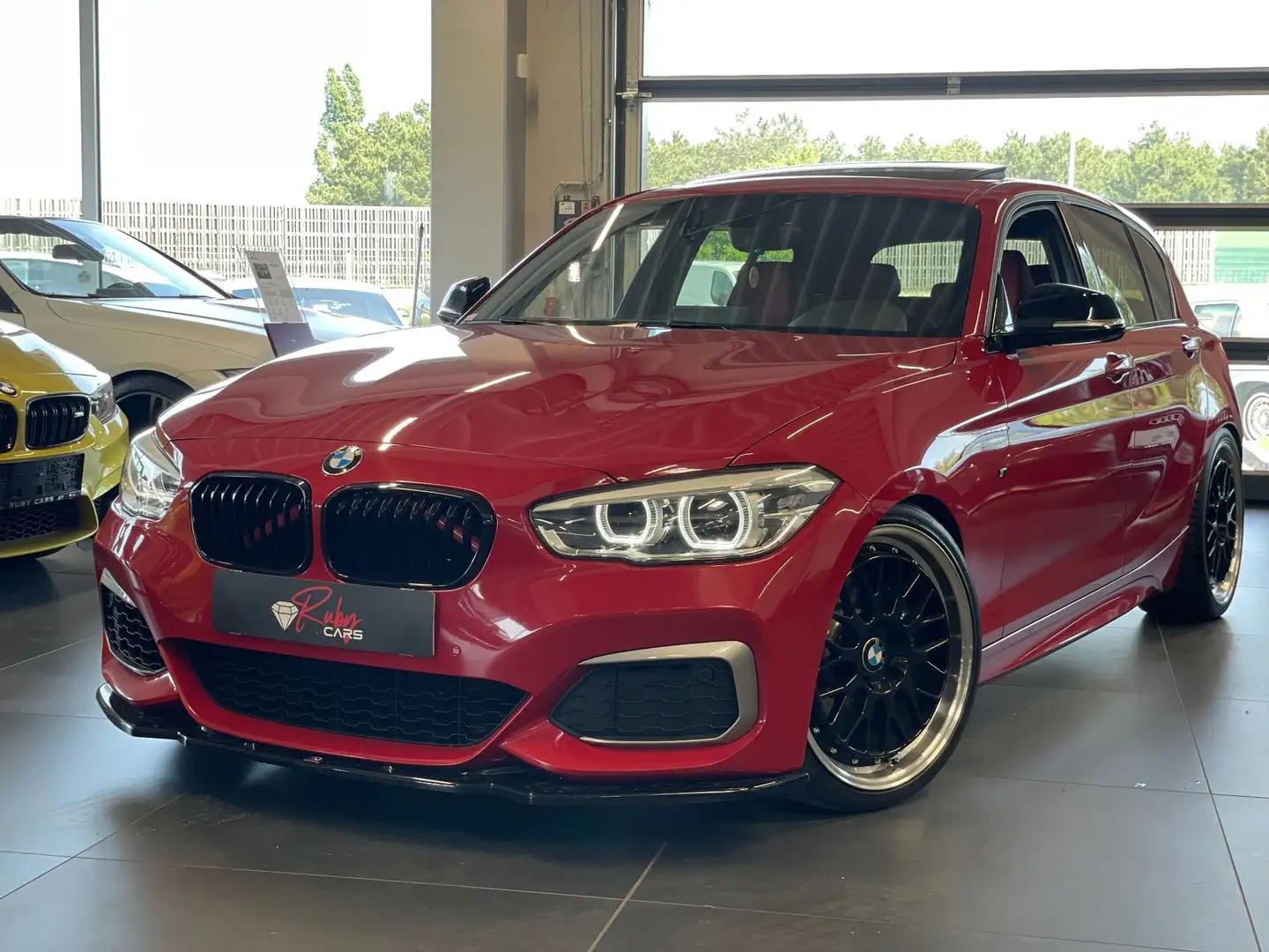 BMW 140 1er-Reihe Allrad (F20)  xDrive Aut. Červená - 1