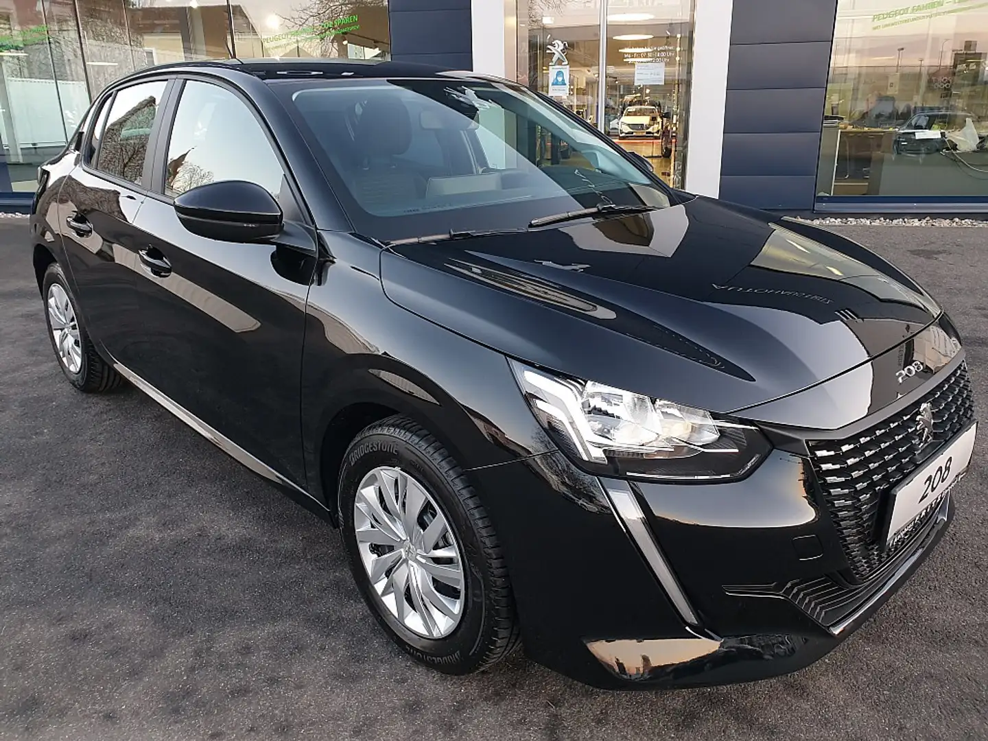 Peugeot 208 Active Pack PureTech 100 S&S "inkl. Aluwinterrä... Schwarz - 1