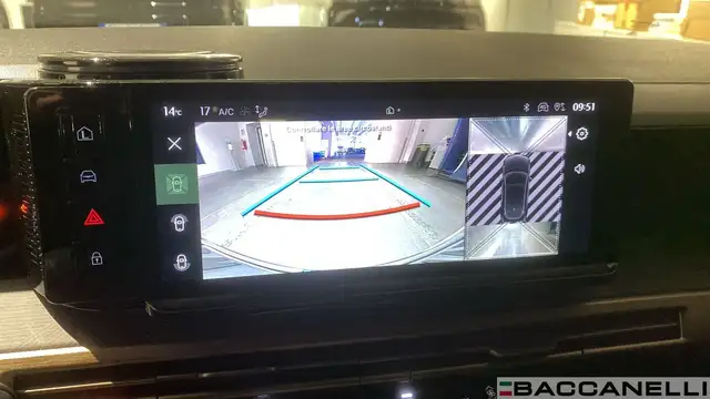 Lancia Ypsilon view 12