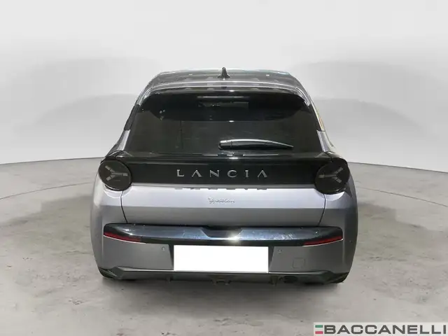 Lancia Ypsilon view 3