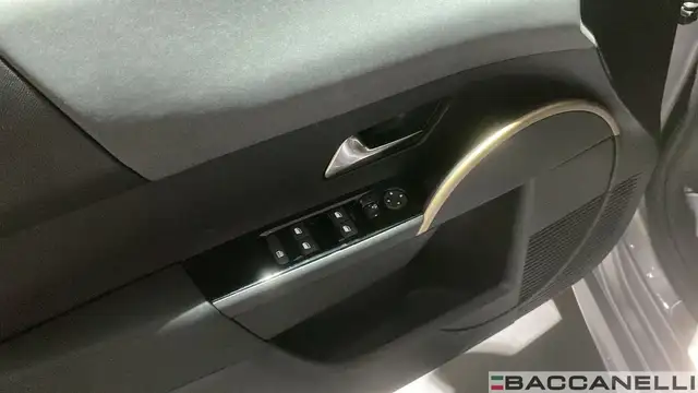 Lancia Ypsilon view 13