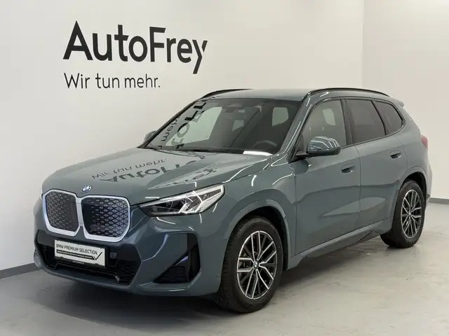 BMW iX1 xDrive30