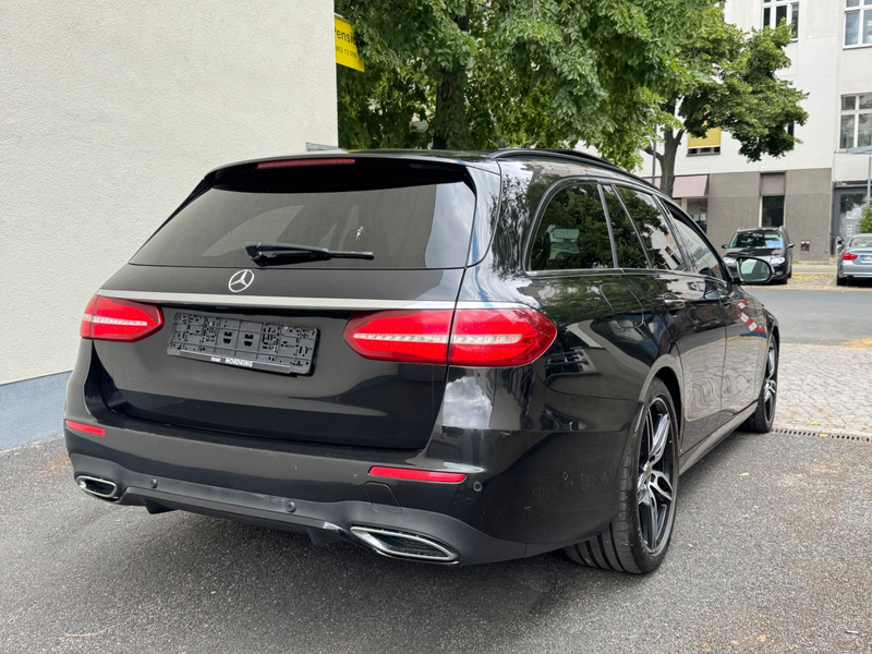 Mercedes-Benz E 350 d AMG Line/ PANO/BURMESTER/HUD/STANDH./ACC — photo 11