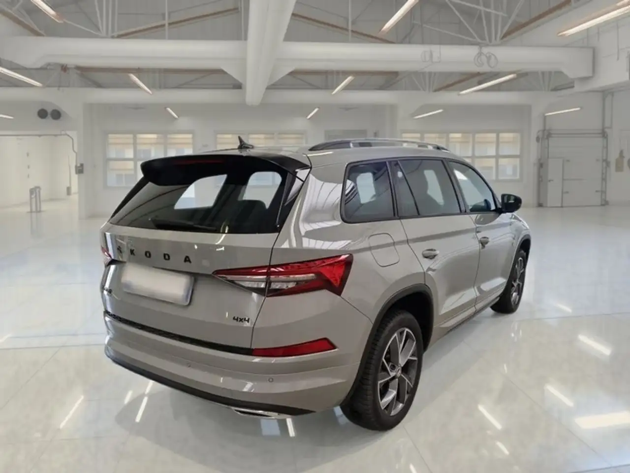 Skoda Kodiaq 2.0 TDI 110KW SPORTLINE DSG 4WD 5P SUV, миниатюра 4