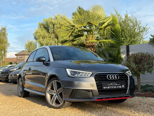 Audi A1 A1 1.8 TFSI S-Line/Alcantara/12 Mois de garantie