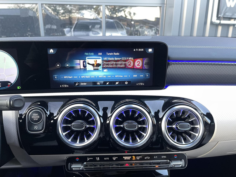 Mercedes-Benz CLA 180 Shooting Brake AUT. MULTI BEAM|SFEERVERLICHTING|DI — photo 27