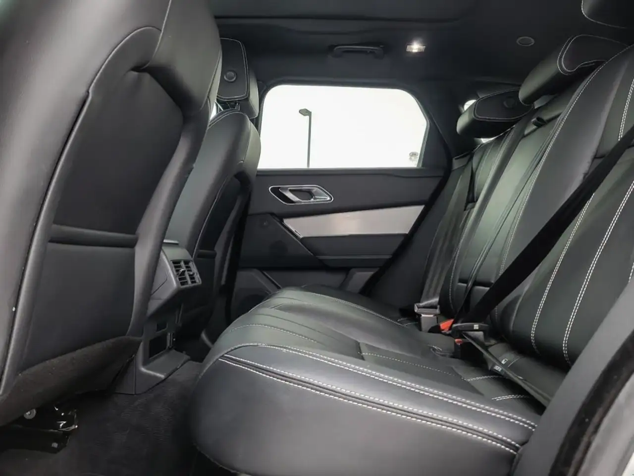 Land Rover Range Rover Velar снимка Land Rover Range Rover Velar