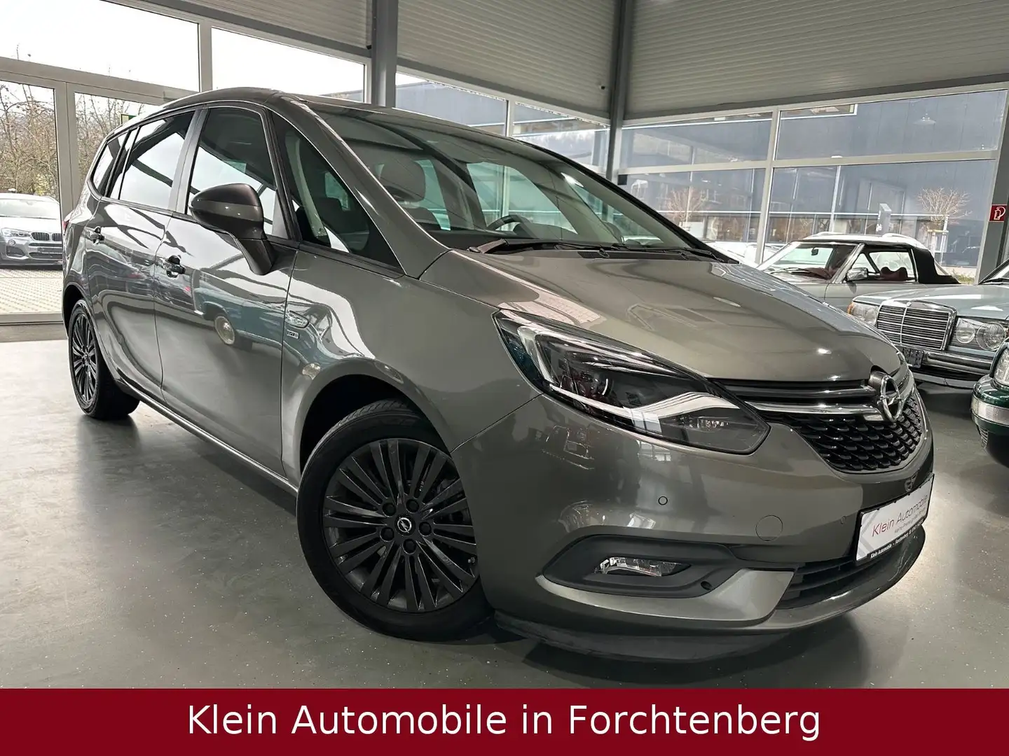 Opel Zafira C 120 Jahre Aut. Navi LED Kamera SHZ 17LM Grau - 1