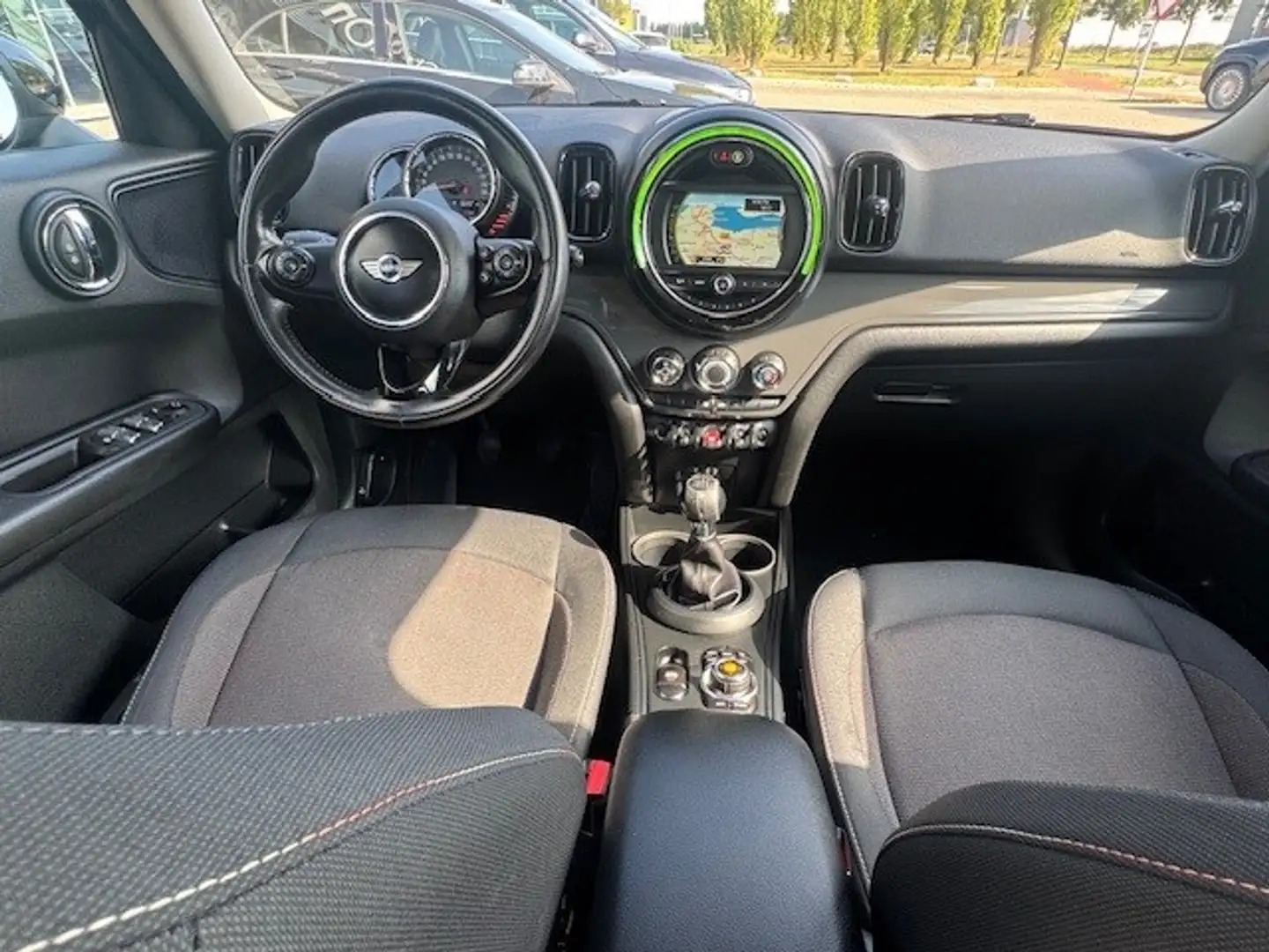 MINI Cooper Countryman Mini 1.5 I 136 PK l Navigatie I Parkeersensoren I Noir - 2