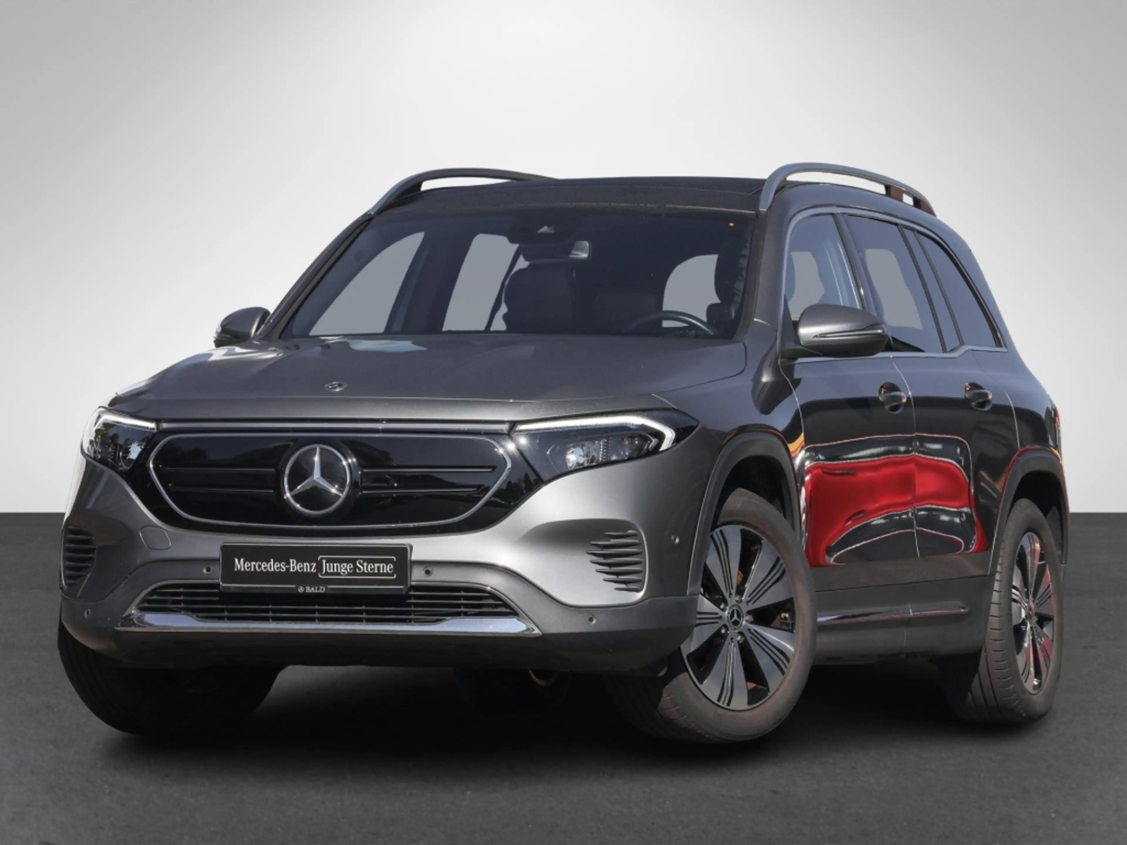 Mercedes-Benz EQB 300 4M Progressive/Pano/Ambiente/Totw/Cam/18 — photo 2