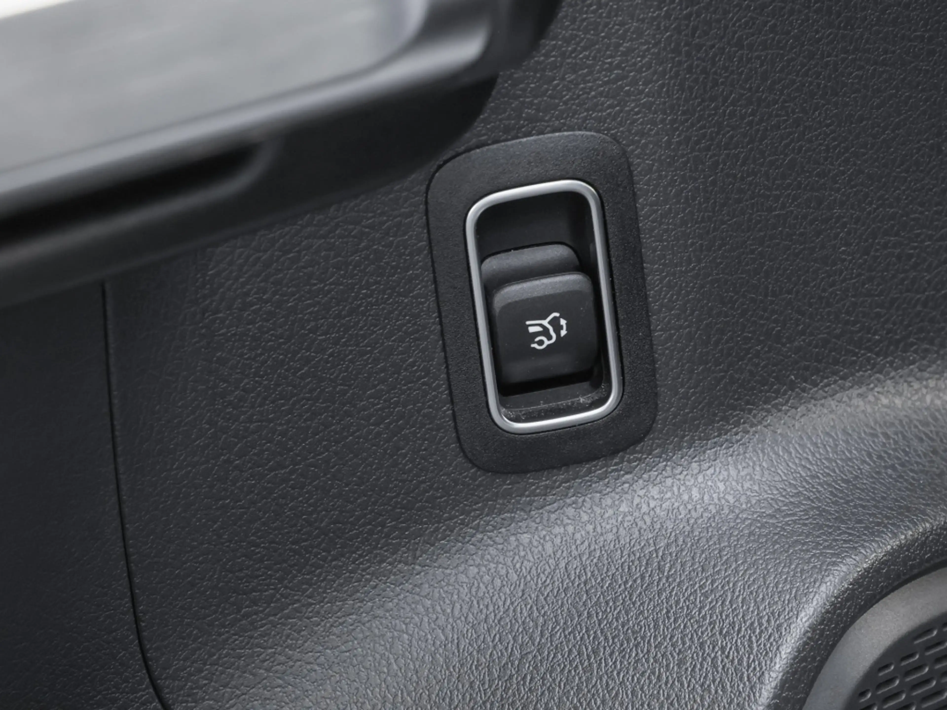 Mercedes-Benz EQB 300 4M Progressive/Pano/Ambiente/Totw/Cam/18 — photo 15