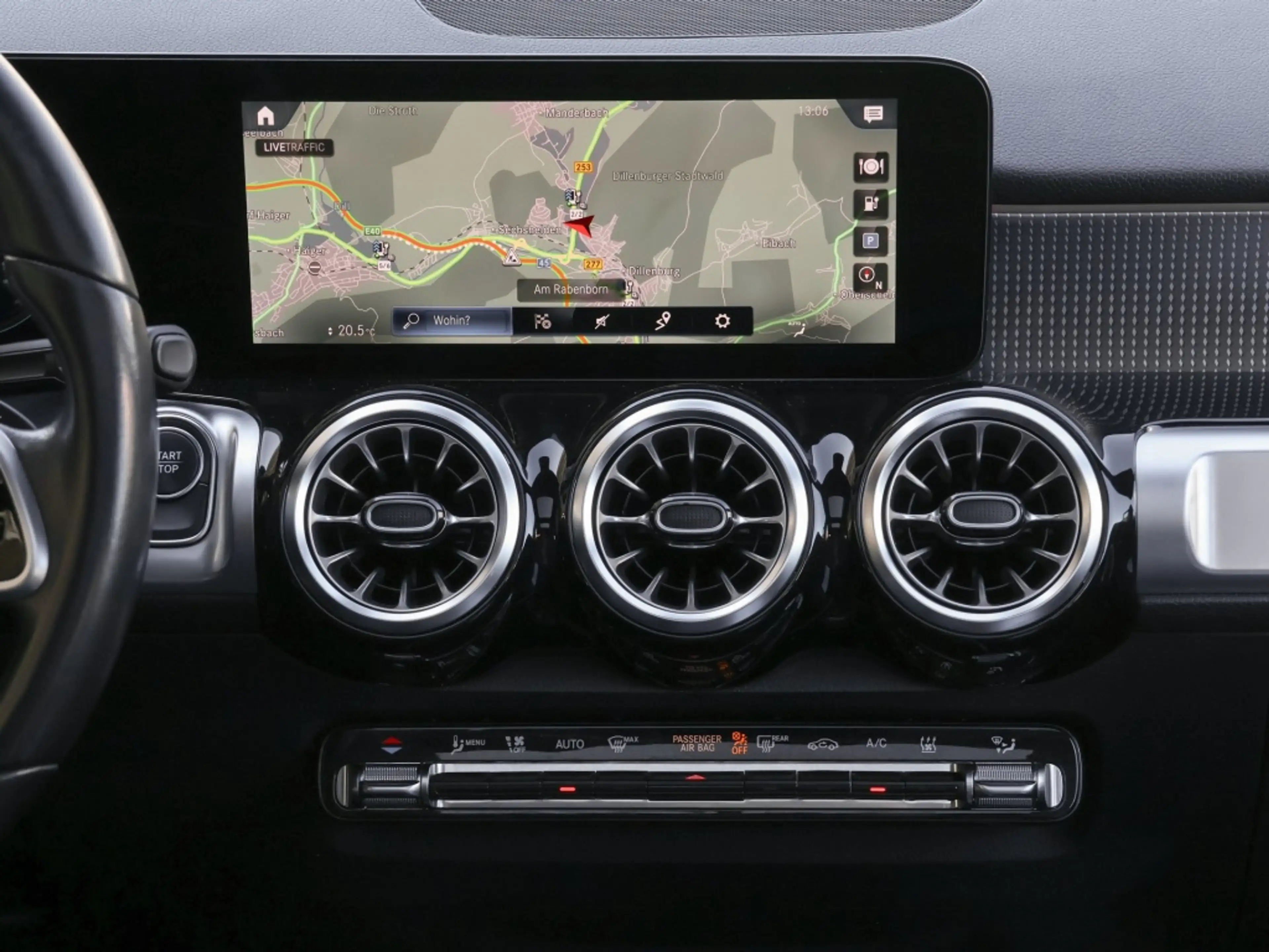 Mercedes-Benz EQB 300 4M Progressive/Pano/Ambiente/Totw/Cam/18 — photo 10